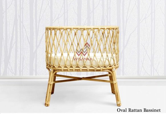 berço oval-rattan